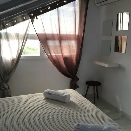 فيلة Happy Family Skála Kallirákhis